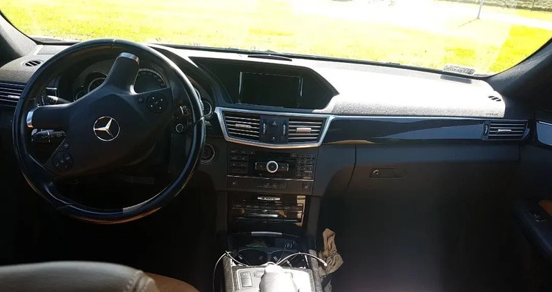 Mercedes-Benz Klasa E cena 42000 przebieg: 290000, rok produkcji 2010 z Miłomłyn małe 11